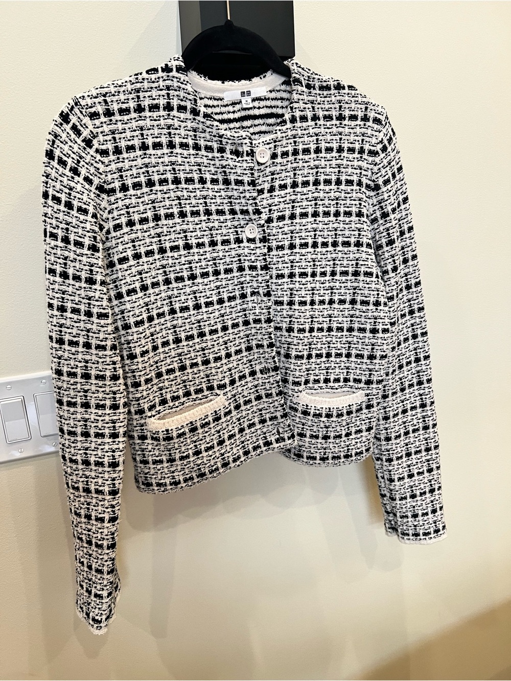 Uniqlo Black and White Tweed Boxy Blazer